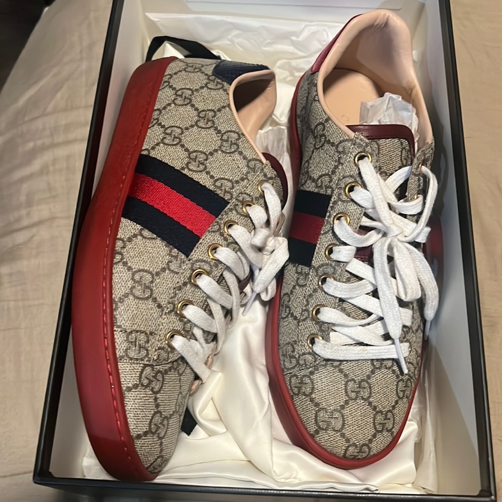 gucci sneakers